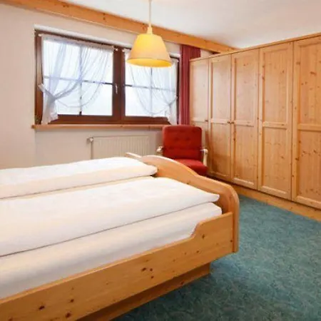 Peter Hotel
